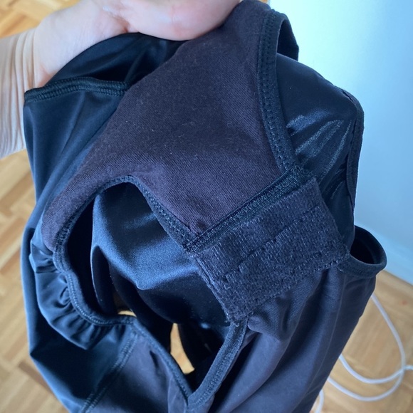 Maidenform Sexy Bodysuit size medium - Picture 9 of 13